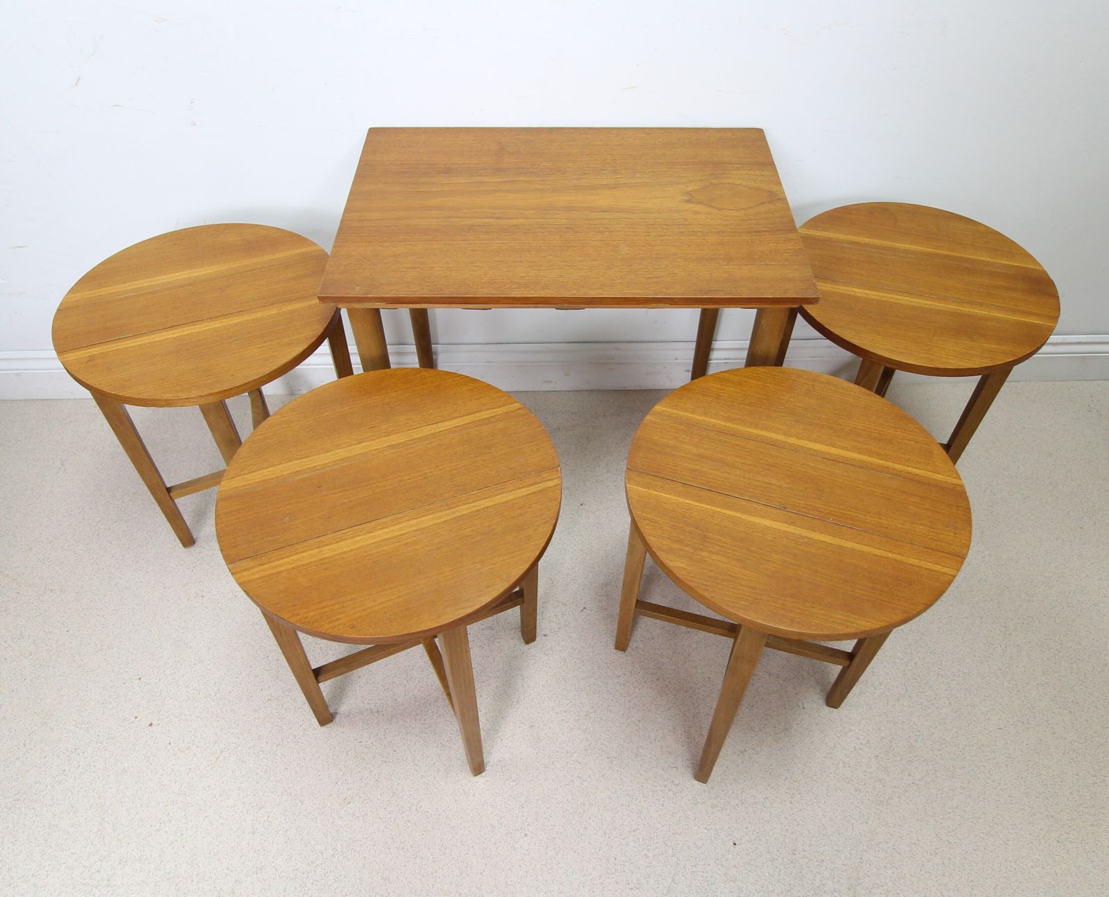 photo furniture Poul Hundevad Teak Nest Of 5 Tables