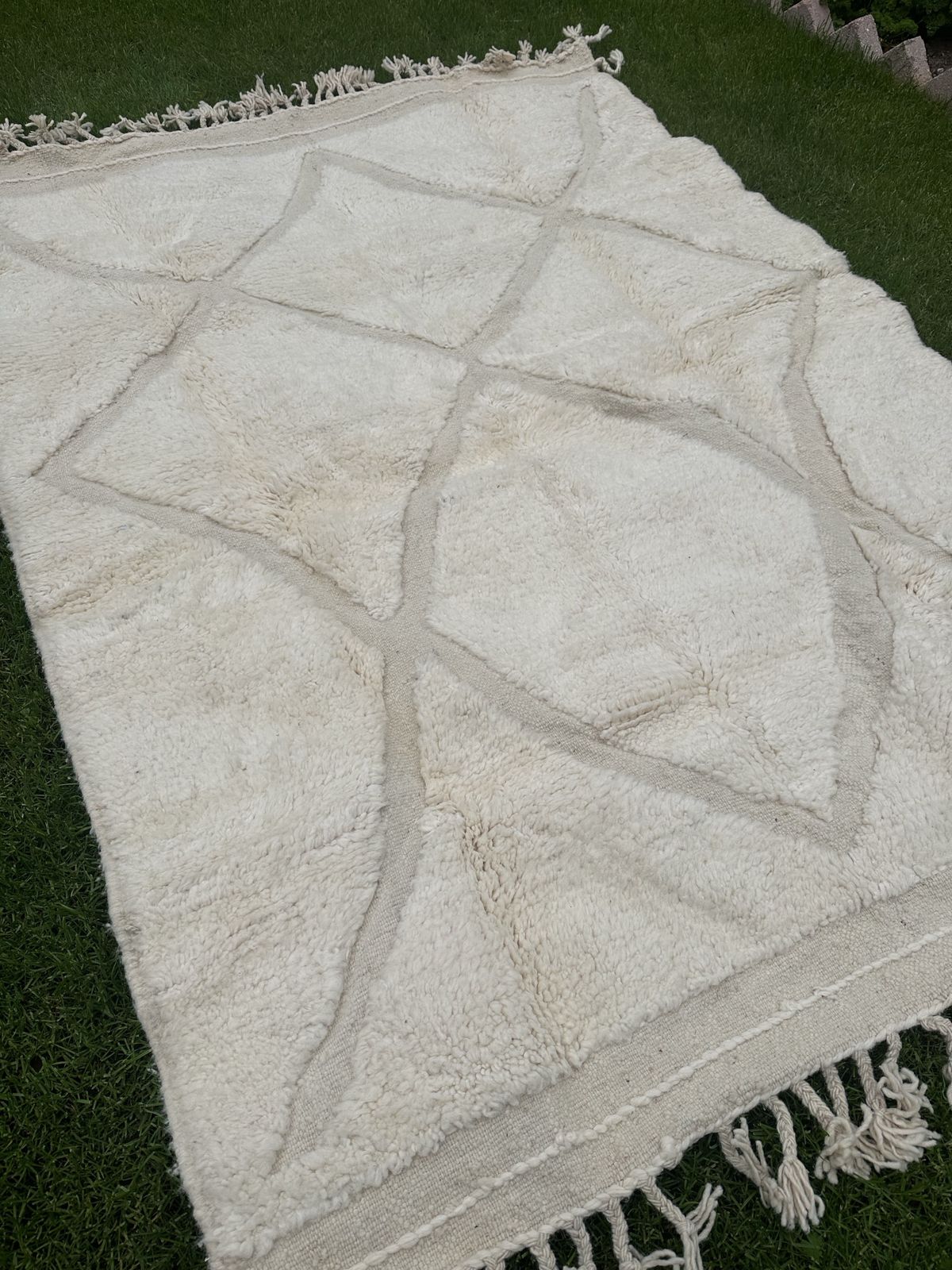 Moroccan Berber Cream Wool Rug Beni Ourain Atlas Carpets photo furniture