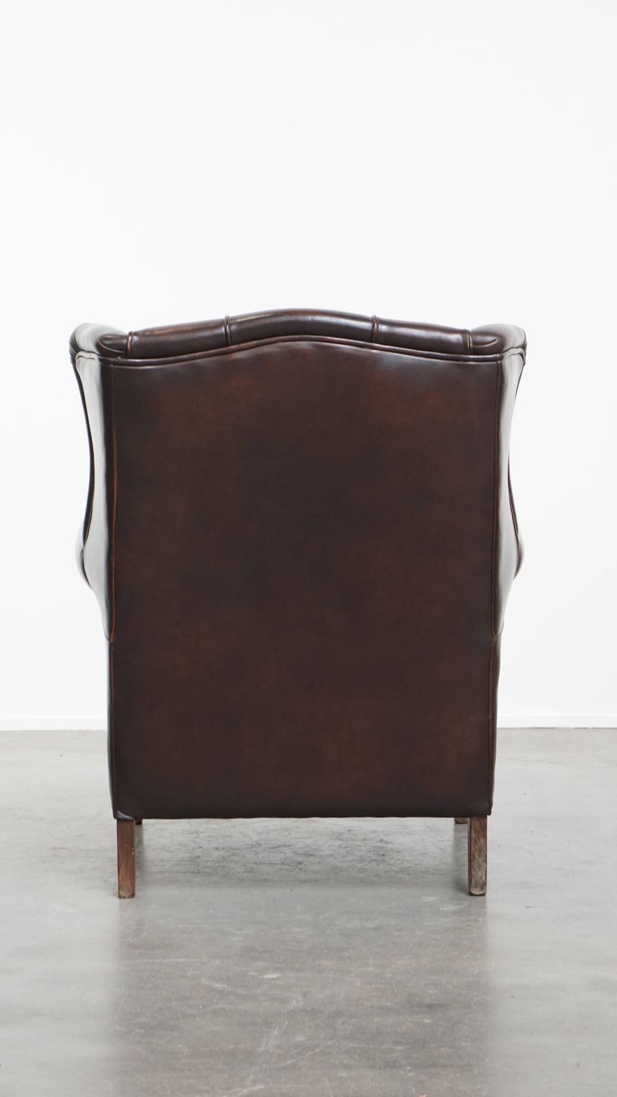 Very Beautiful And Comfortable Wing Chair Made Of Cowhide In English Style photo Furniture