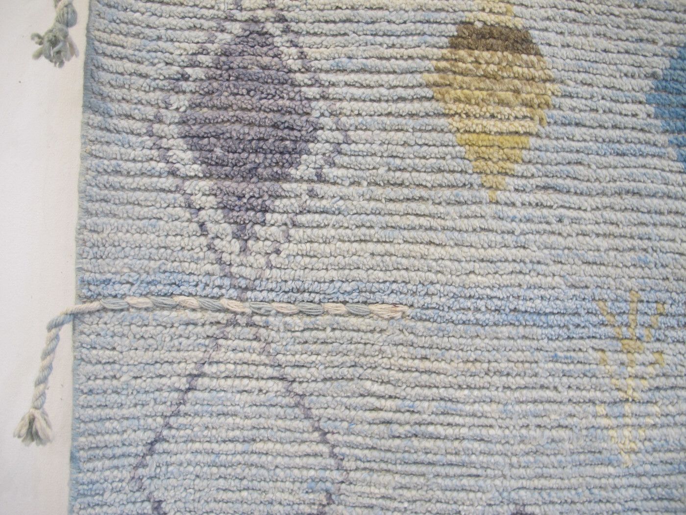 photo furniture Contemporary Wool Carpet, 3.00m X 2.50m