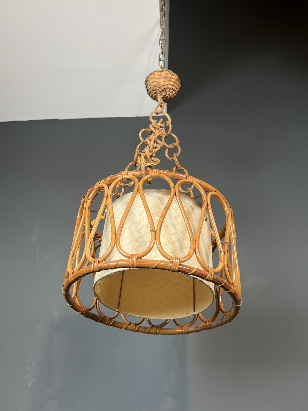 Small Rattan Chandelier In The Style Of Adrien Audoux And Frida Minet (Audoux Minet) photo Lighting