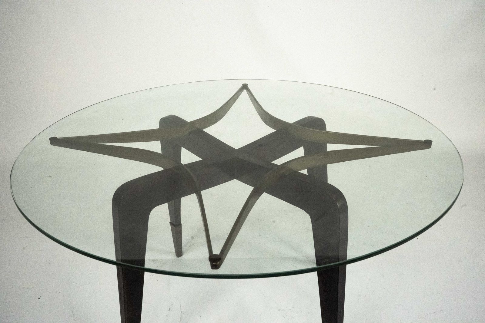 photo vinterior Rare Mid Century Round Coffee Table By Paolo Buffa, Italy, 1950s.