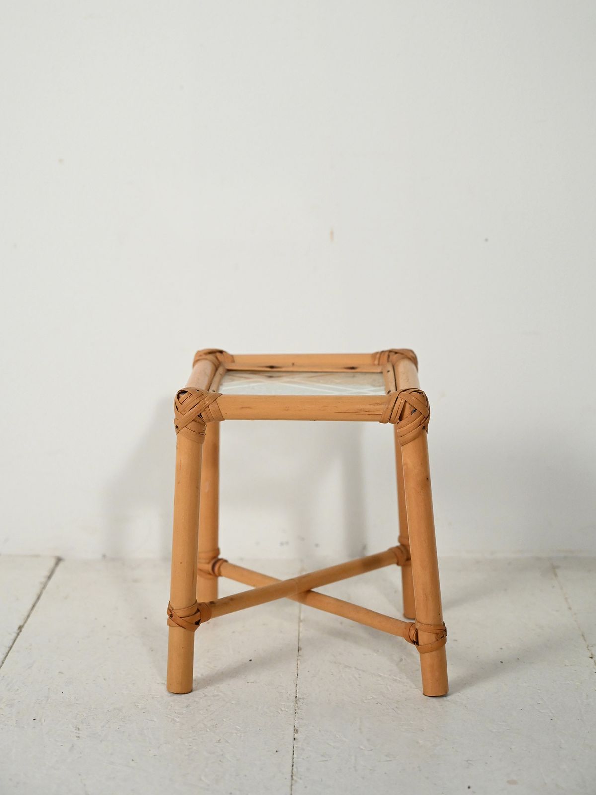 Bamboo Flower Holder With Opaque Glass photo furniture