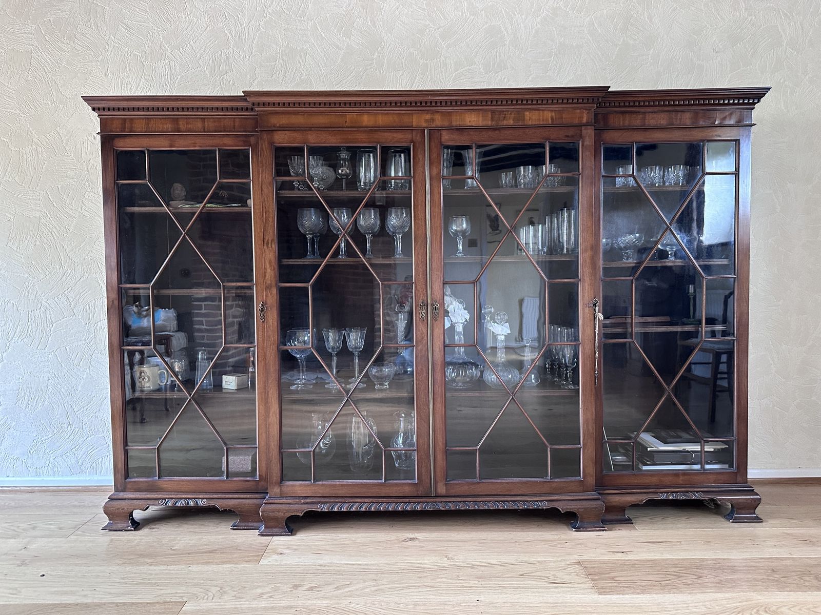 Antique Display Cabinet/Bookcase By Muirhead Moffat And Co. Glasgow photo vinterior