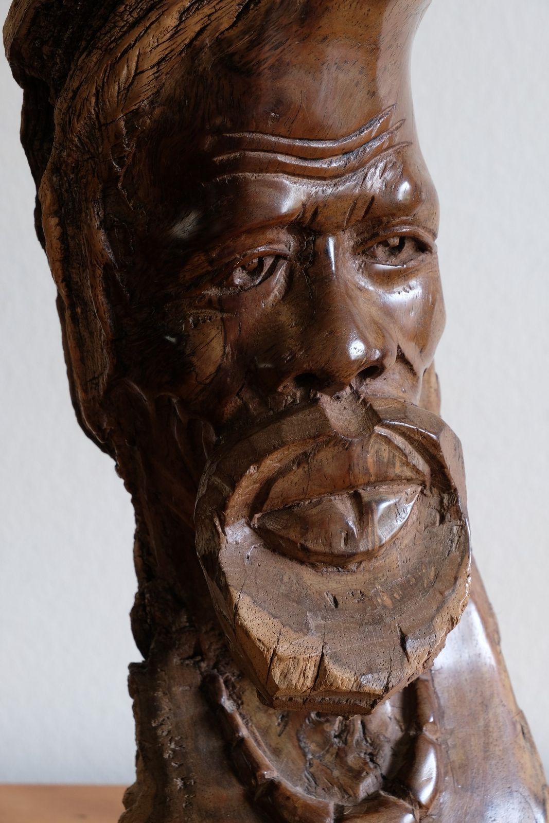 photo buy Makonde Root Wood Bust – Tribal Elder Portrait Sculpture