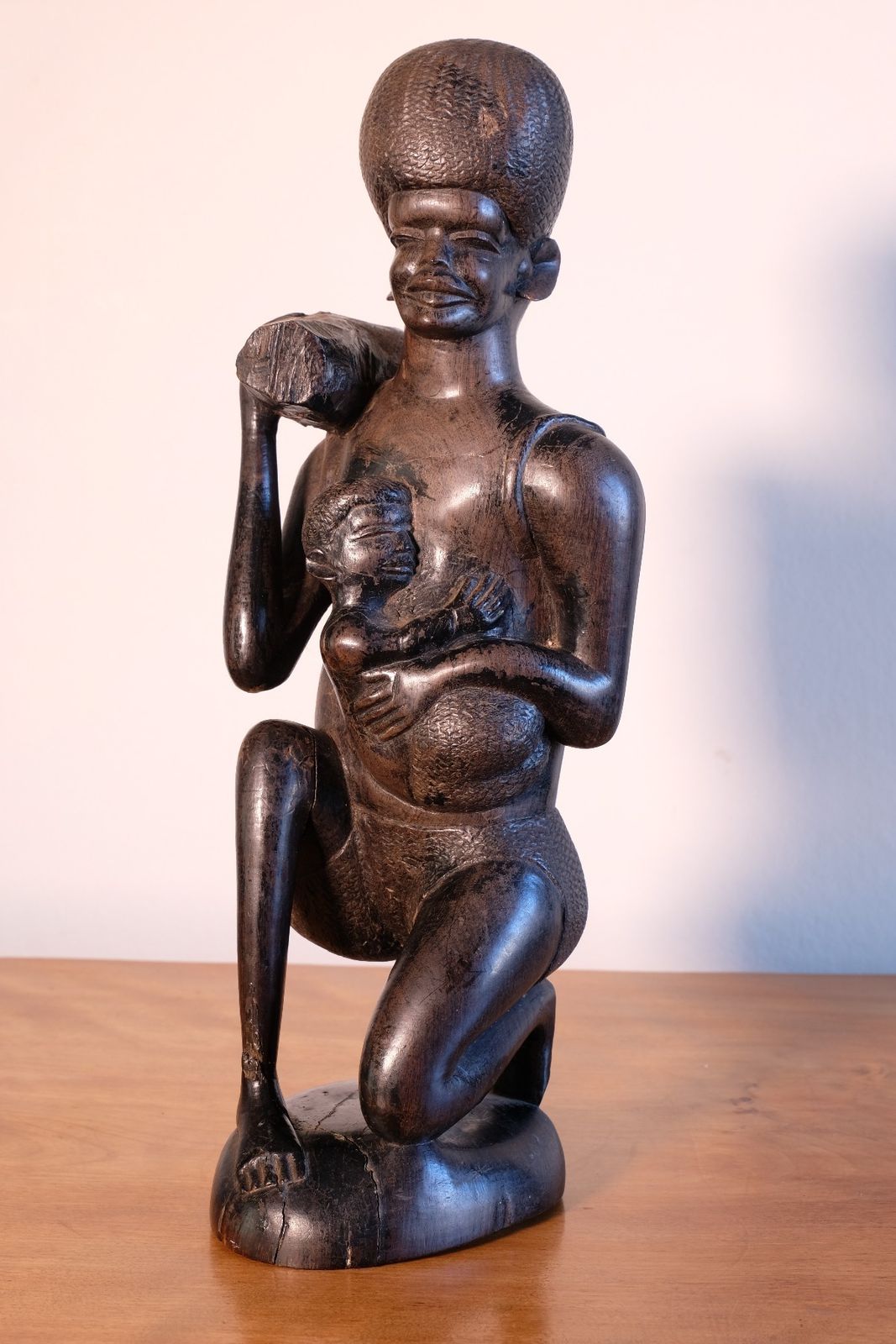 East African Solid Ebony Sculpture Mother And Child 34.5 Cm