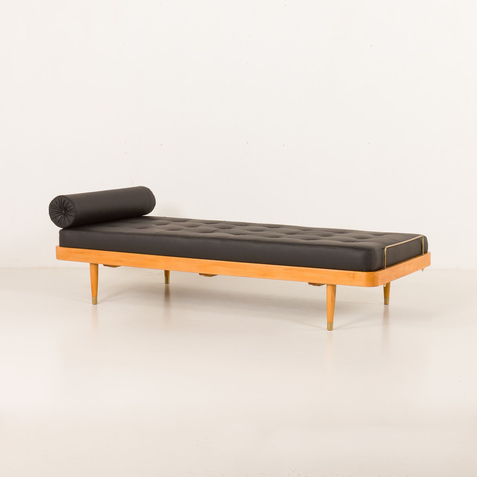 Danish Mid Century Daybed In Black Leather Attr. To Horsens Mobelfabrik, 1960s photo Furniture