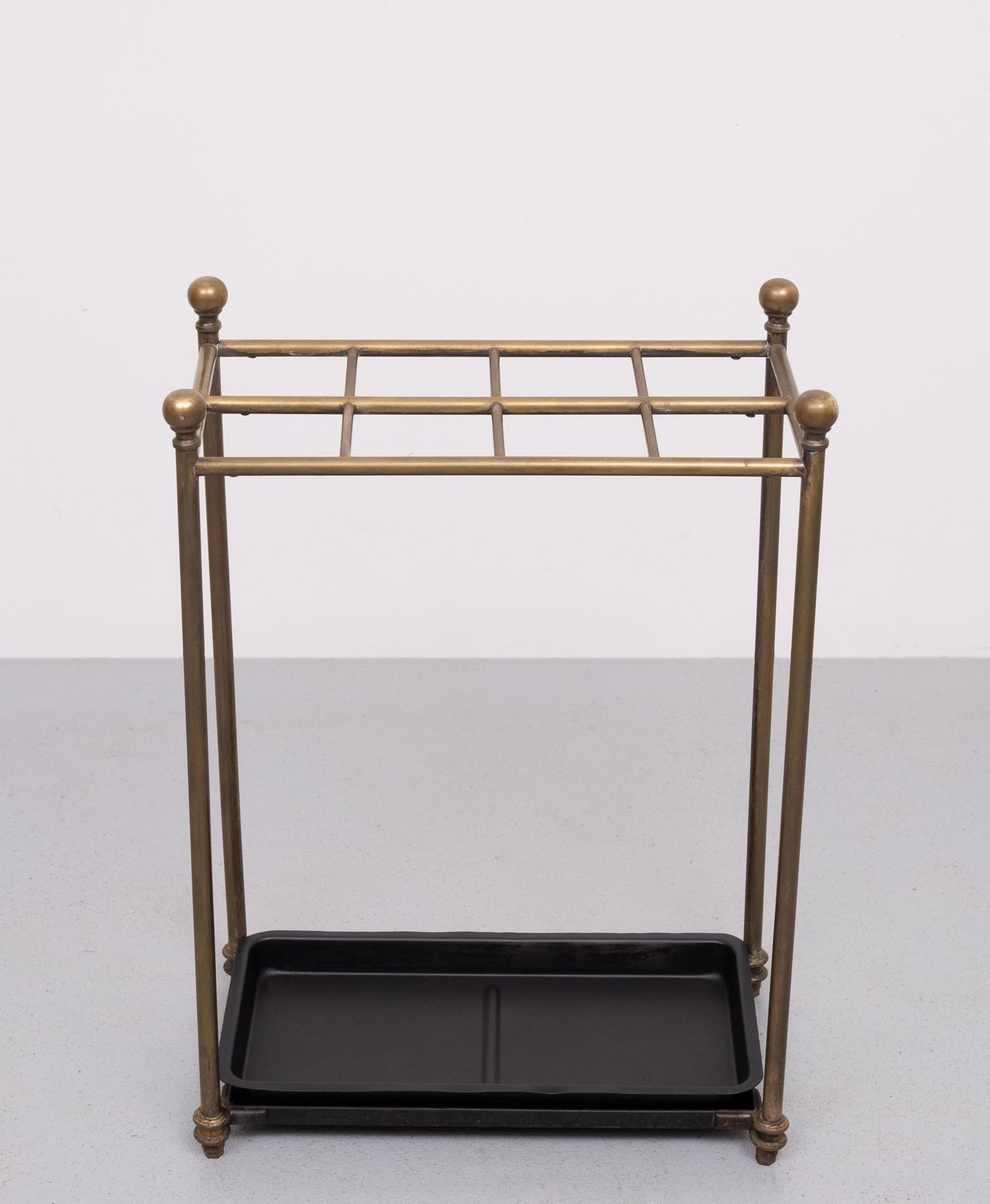 Rechthoekige Paraplubak Van Messing En Gietijzer. Frans. Ca. 1900 photo Woonaccessoires