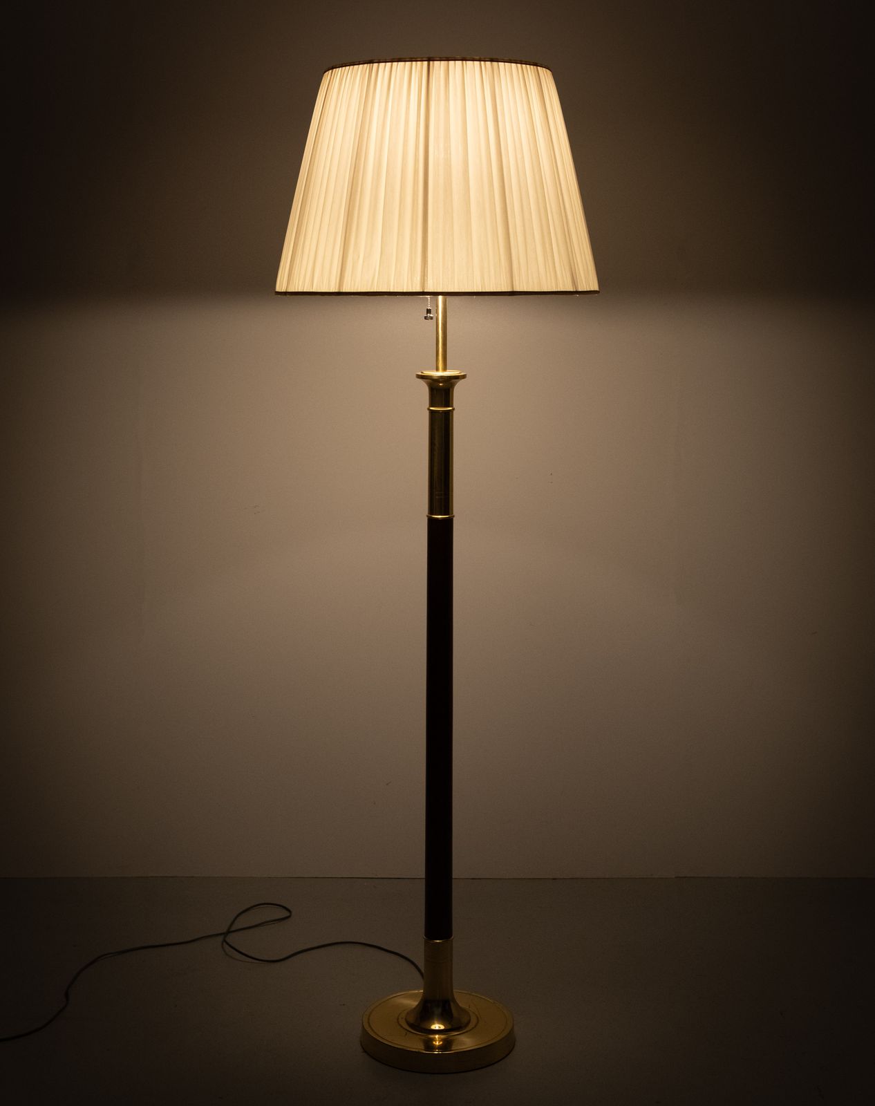 Metalarte Stunning Floor Lamp Brass And Mahogany 1960s Spain photo 2421.0