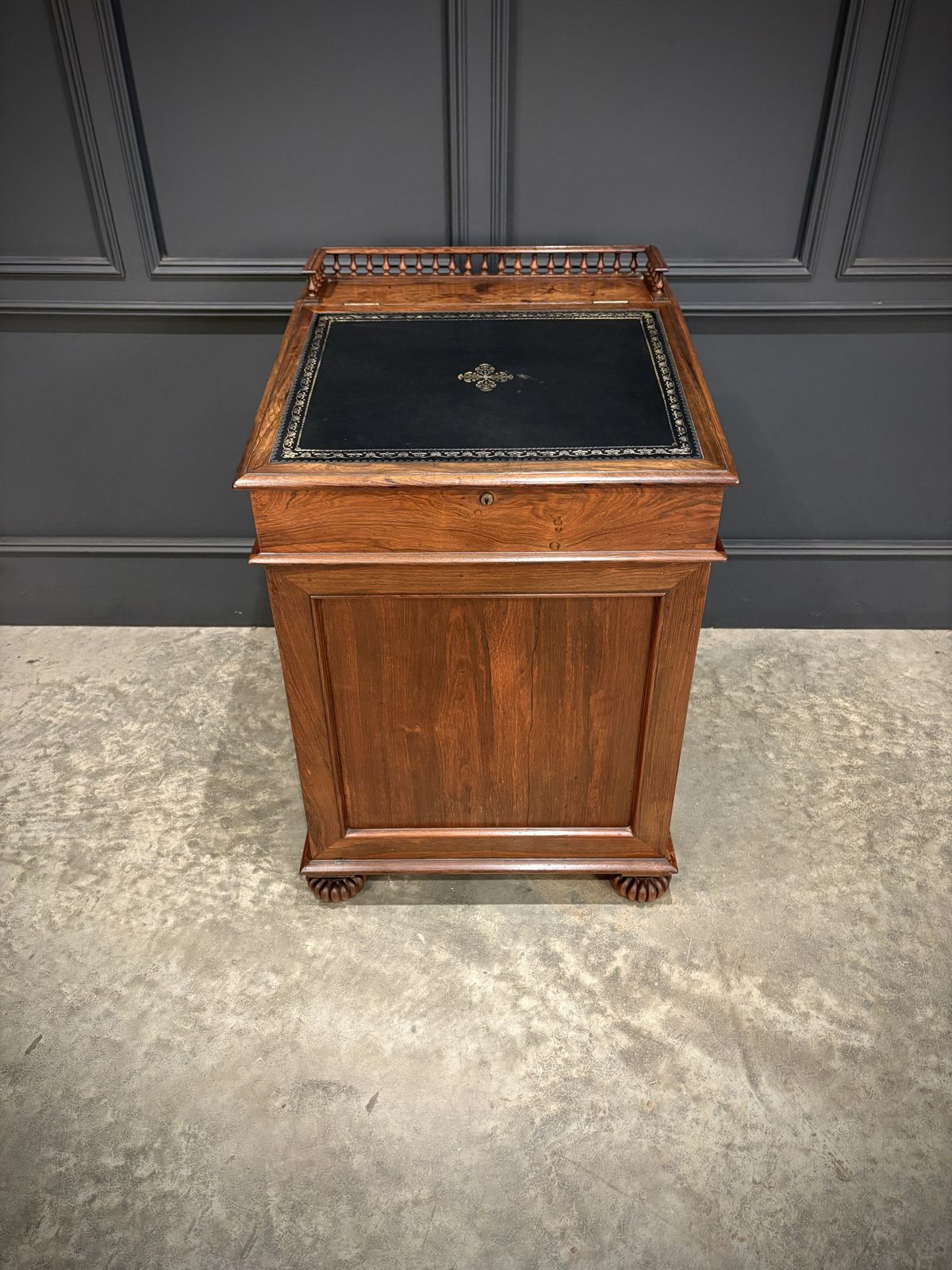 Large 19th Century Rosewood Davenport Desk photo for sale