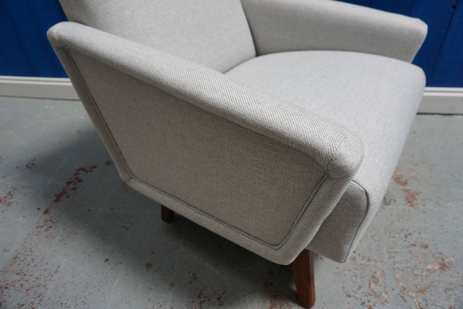 Mid Century Danish Lounger In Light Grey Tweed, 1960's photo 550.0