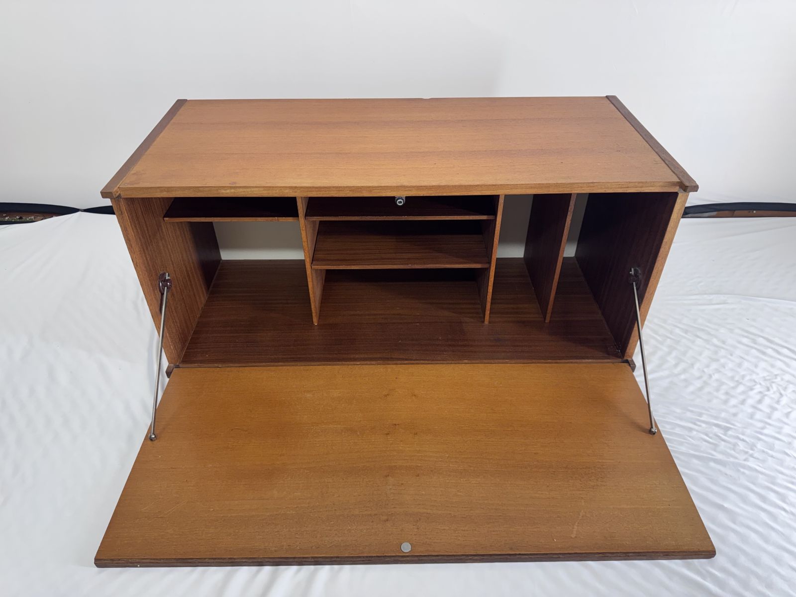 Beaver And Tapley Wall Mounted Unit (Including Levelling Wall Bracket) photo for sale