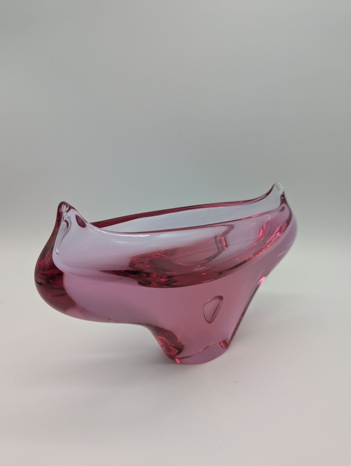Czech Art Glass Bowl By Miloslav Klinger For železný Brod Sklo, Pink Sculptural Centrepiece, 1960s photo for sale