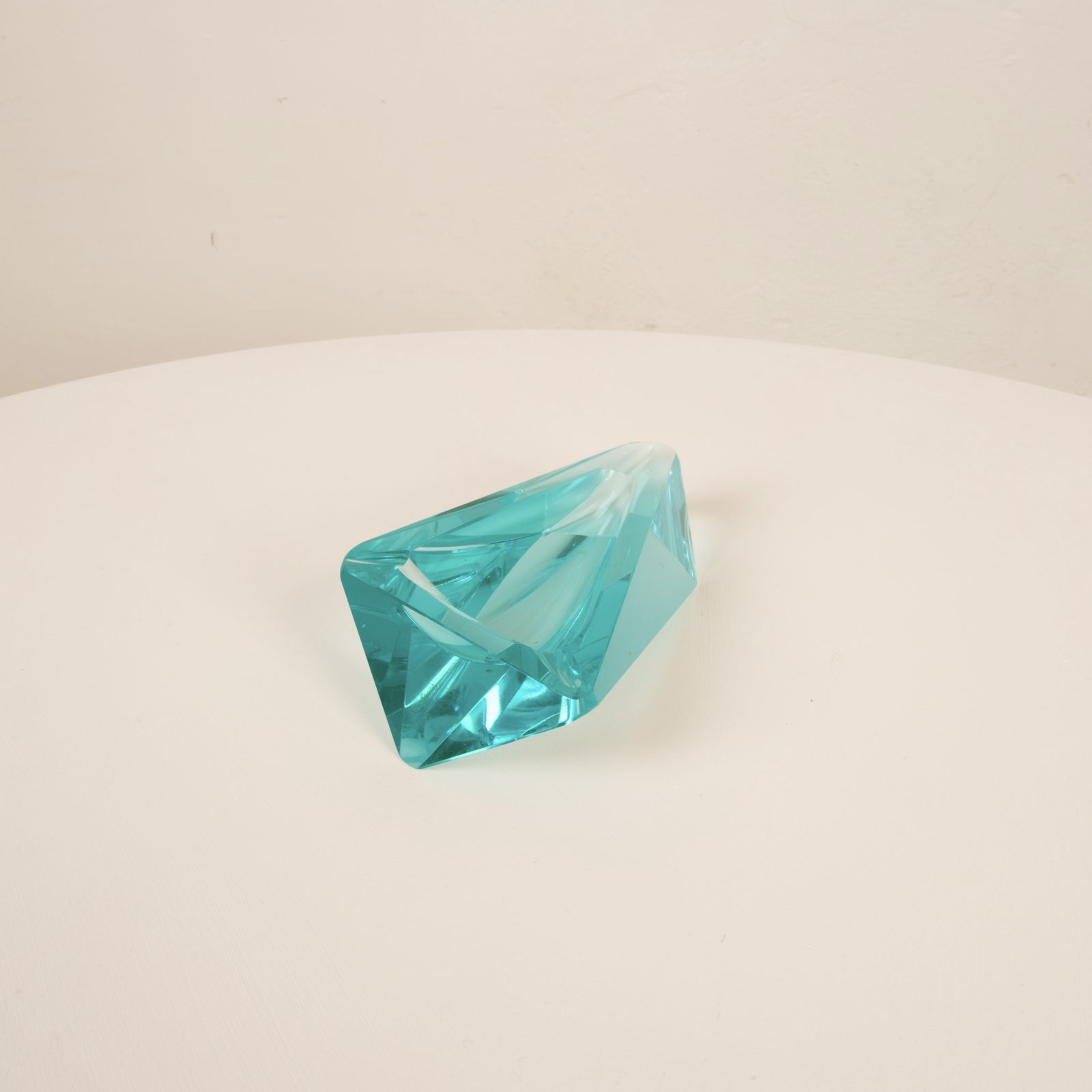 Fontana Arte Italia Style Blue Crystal Ashtray From The 1970s. photo 431.0