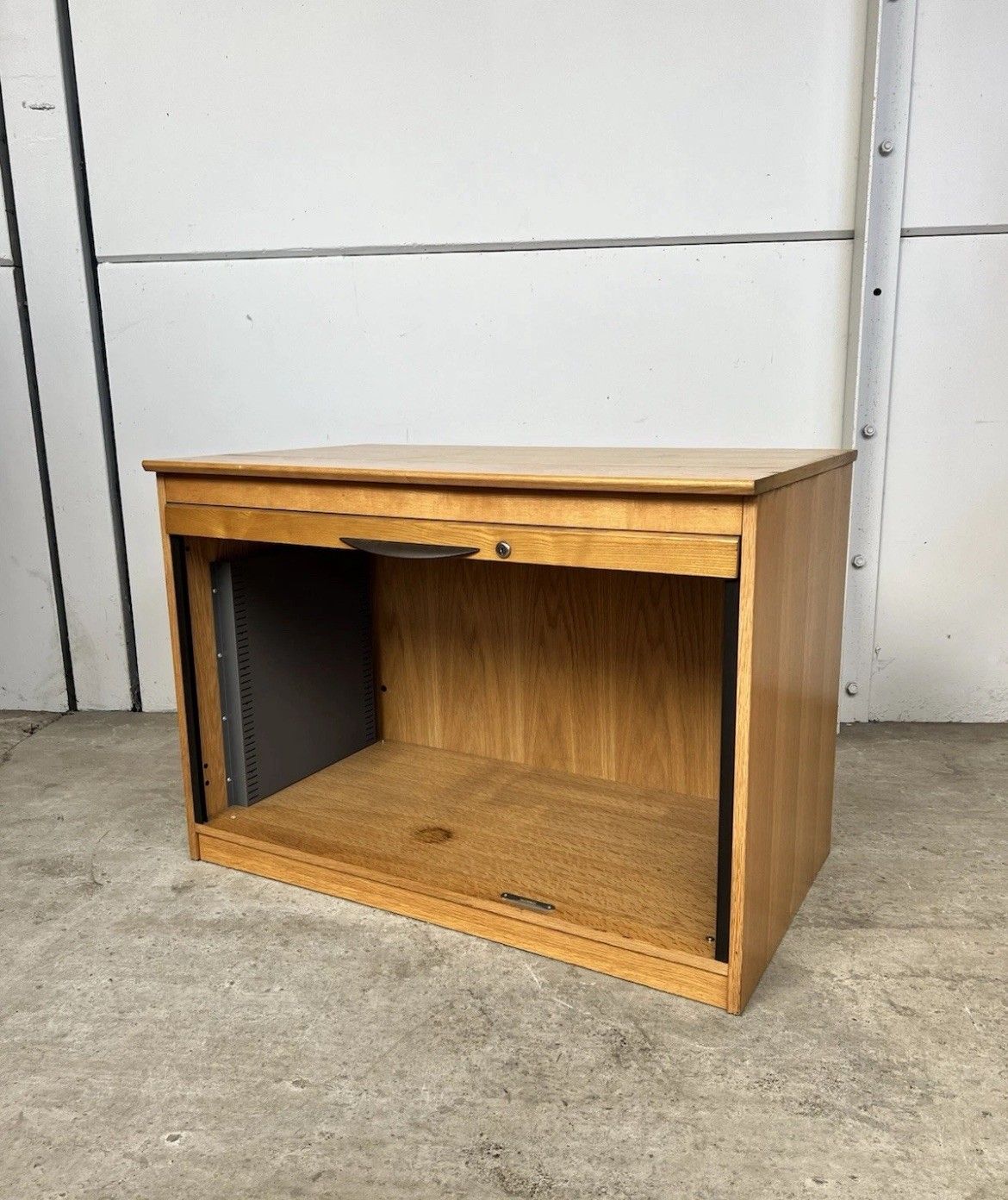 Vtg Late Mid Century Modernist Danish Scandi Media Cabinet Unit *Delivery Avail photo 330.05