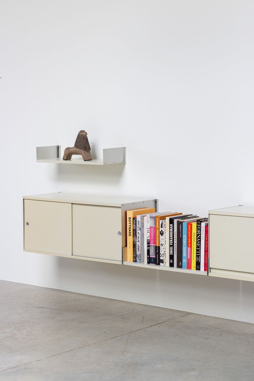 606 Universal System By Dieter Rams For Vitsoe 1960 photo vinterior