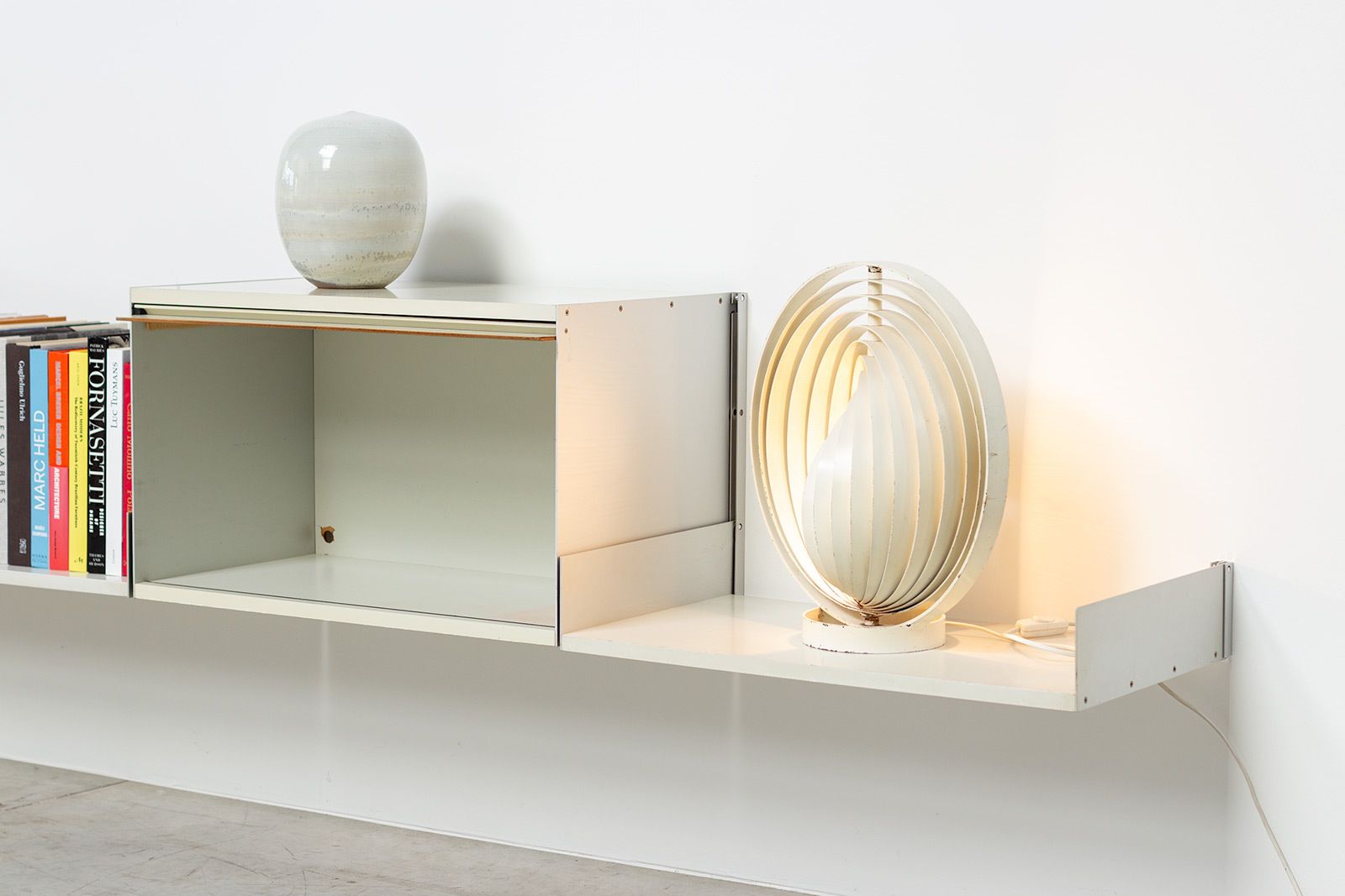 2350.0 606 Universal System By Dieter Rams For Vitsoe 1960 photo