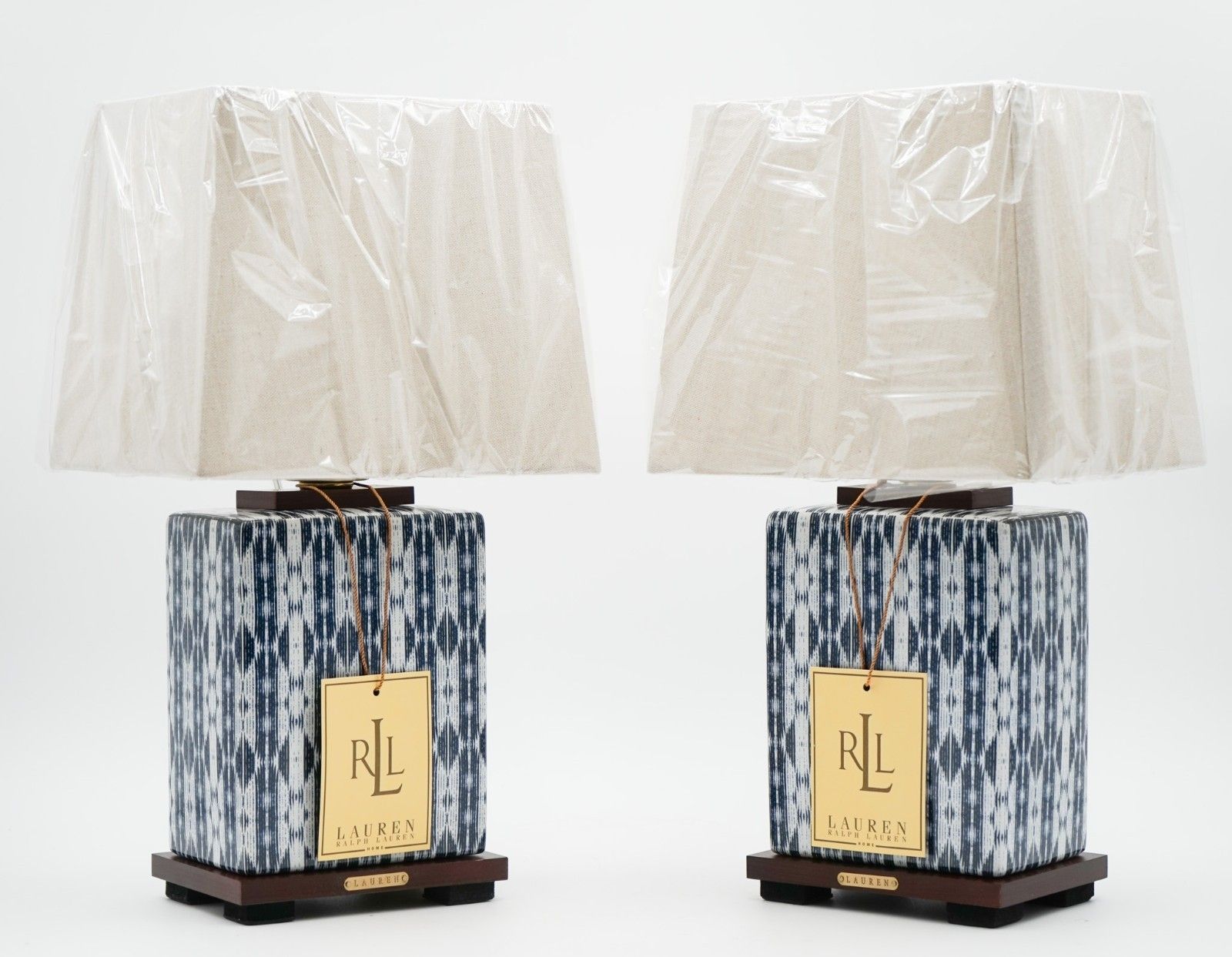 Pair Of Ralph Lauren Ex Display Ceramic Blue Table Lamps Including Shades (1/1)