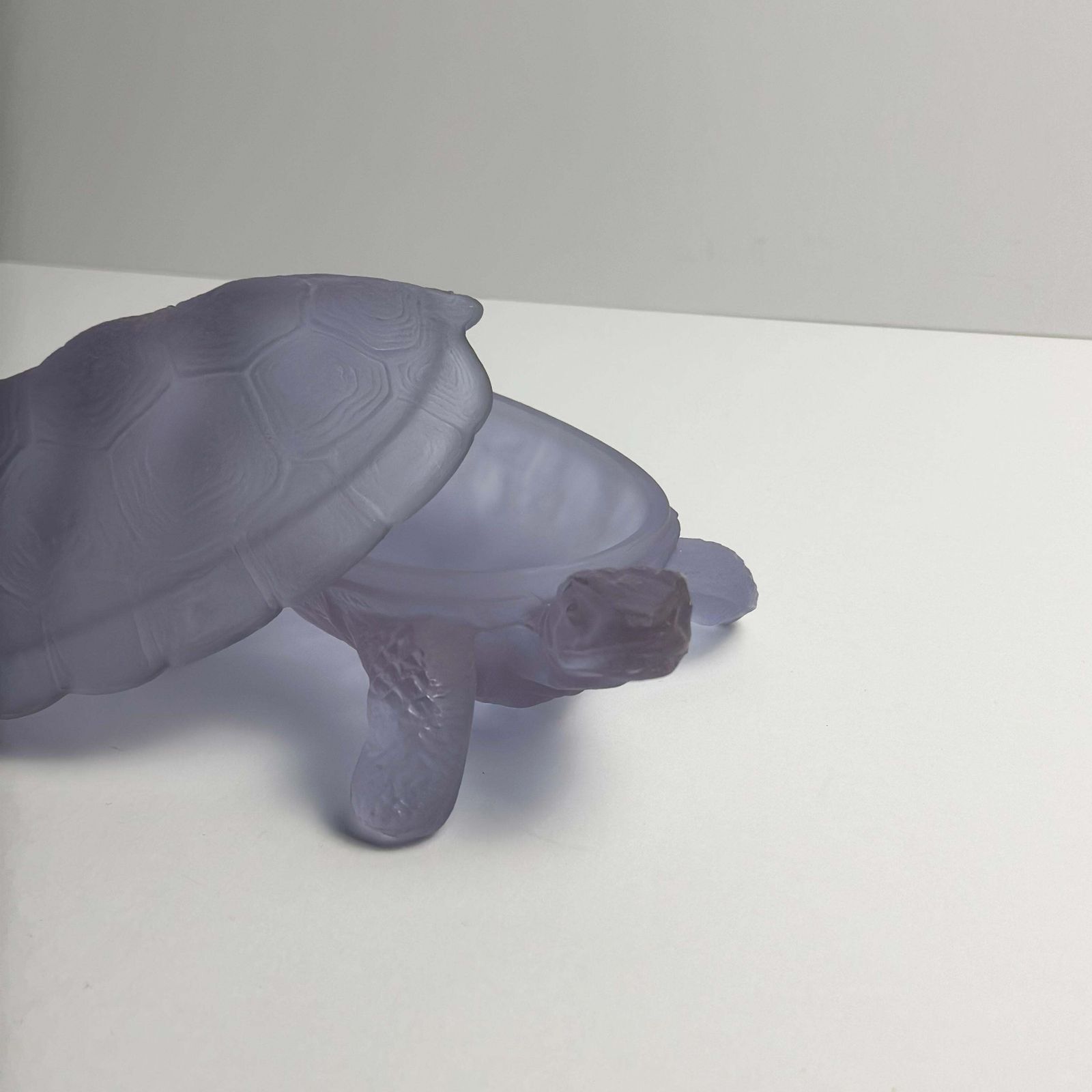 Lilac Neodymium Glass Turtle Trinket Box By Curt Schlevogt, Czechoslovakia 1960s photo vintage