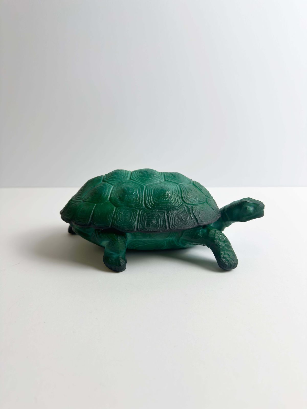 Malachite Green Glass Turtle Trinket Box By Curt Schlevogt, Czechoslovakia 1960s photo vinterior