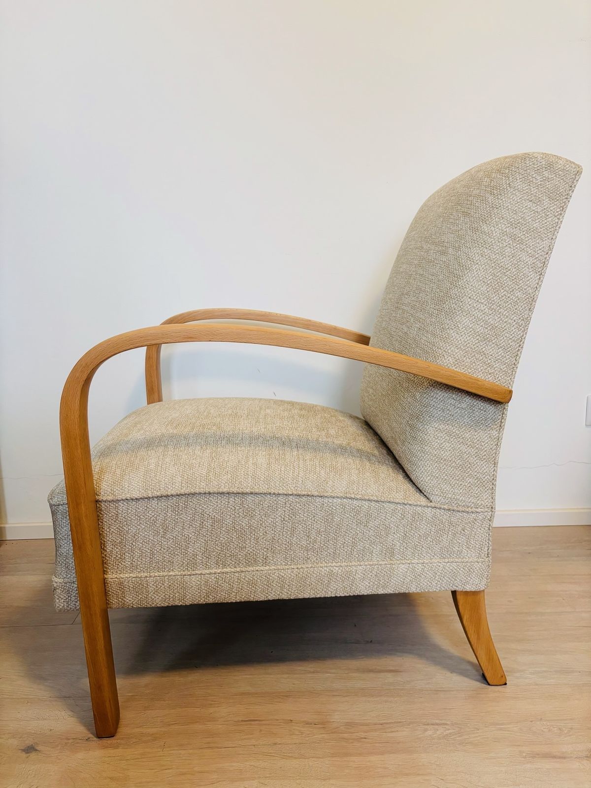 photo vinterior Fully Restored Vintage Armchair By Jindrich Halabala Model H 213 From Czechoslovakia 1930's