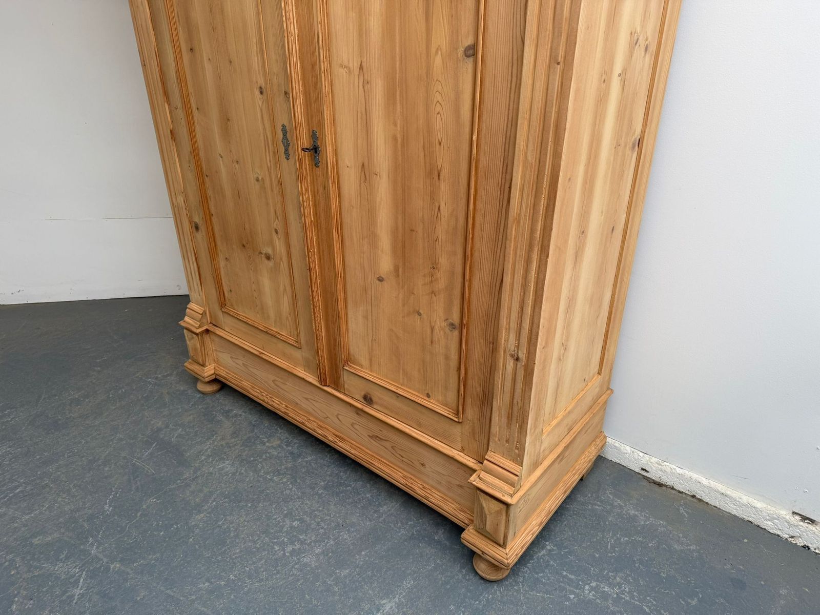 A Fabulous Victorian Pine Combination Knockdown Wardrobe To Wax/Paint photo buy