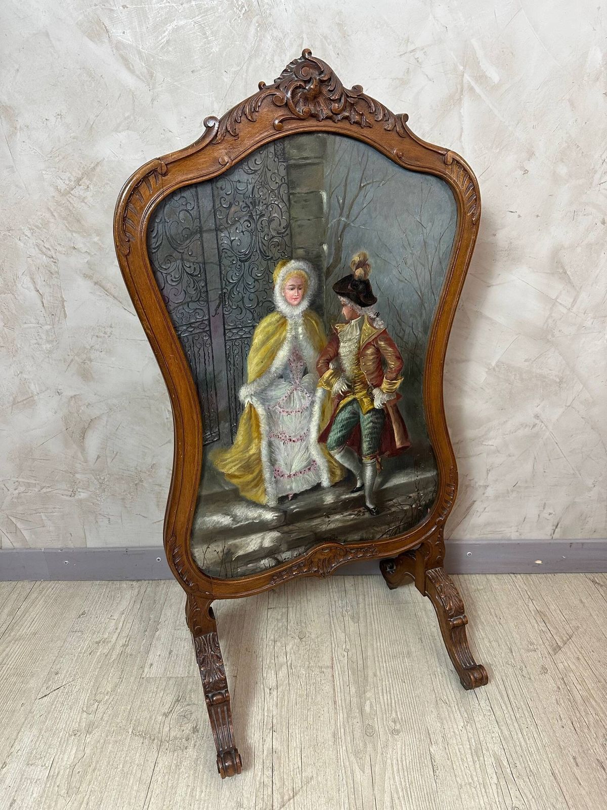 photo furniture Louis XV Style Fire Screen, Early 20th Century
