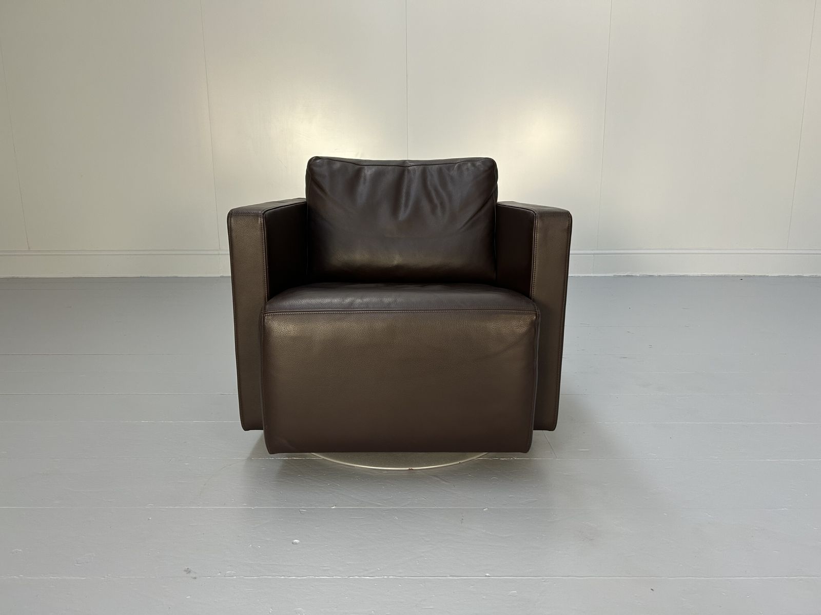 Walter Knoll "Nelson 605" Swivel Armchair In Brown Leather photo furniture