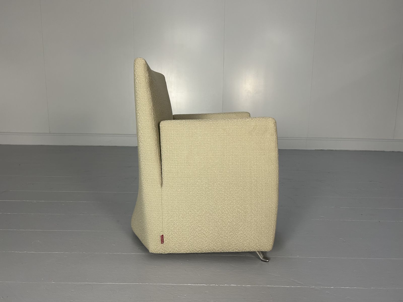 Pair Of Baleri Italia "Caprichair" Lounge Armchairs In Neutral Boucle photo vintage