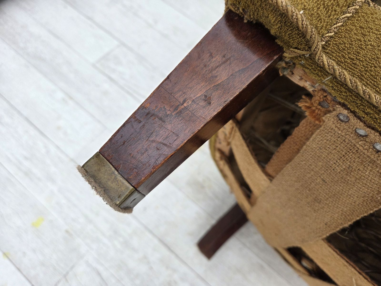Meubels Ca. Jaren 1950, Deense Relaxfauteuil, Groen Meubelwol, Essenhout. photo