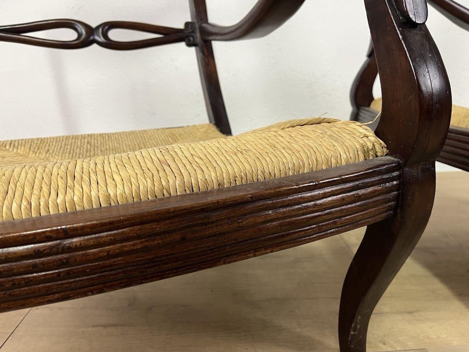photo vinterior Pair Of 40’s Vintage Design Swan Straw Wood Armchairs