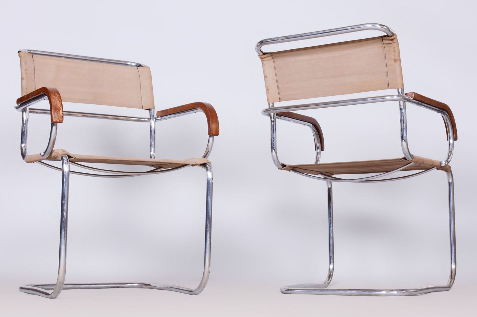 photo furniture Restored Bauhaus Pair Of Chairs, Anton Lorenz, Mücke Melder, Czech, 1930s