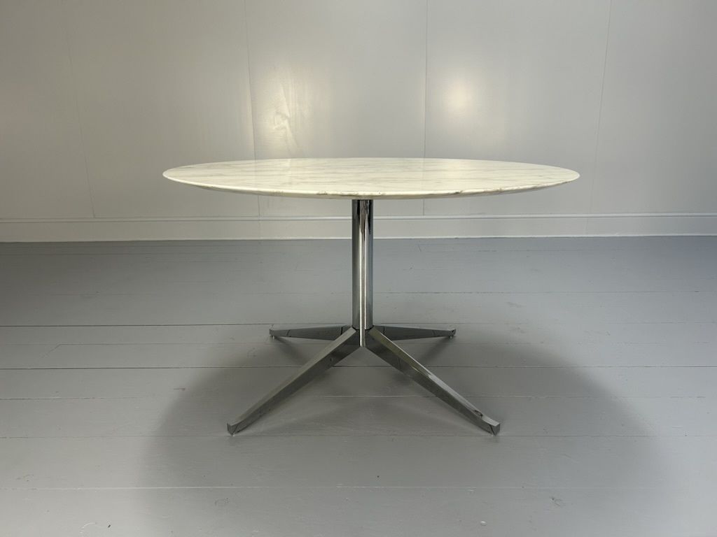 Knoll Studio “Florence Knoll” Round Dining Table & 4 “Brno” Armchair Suite – In photo furniture