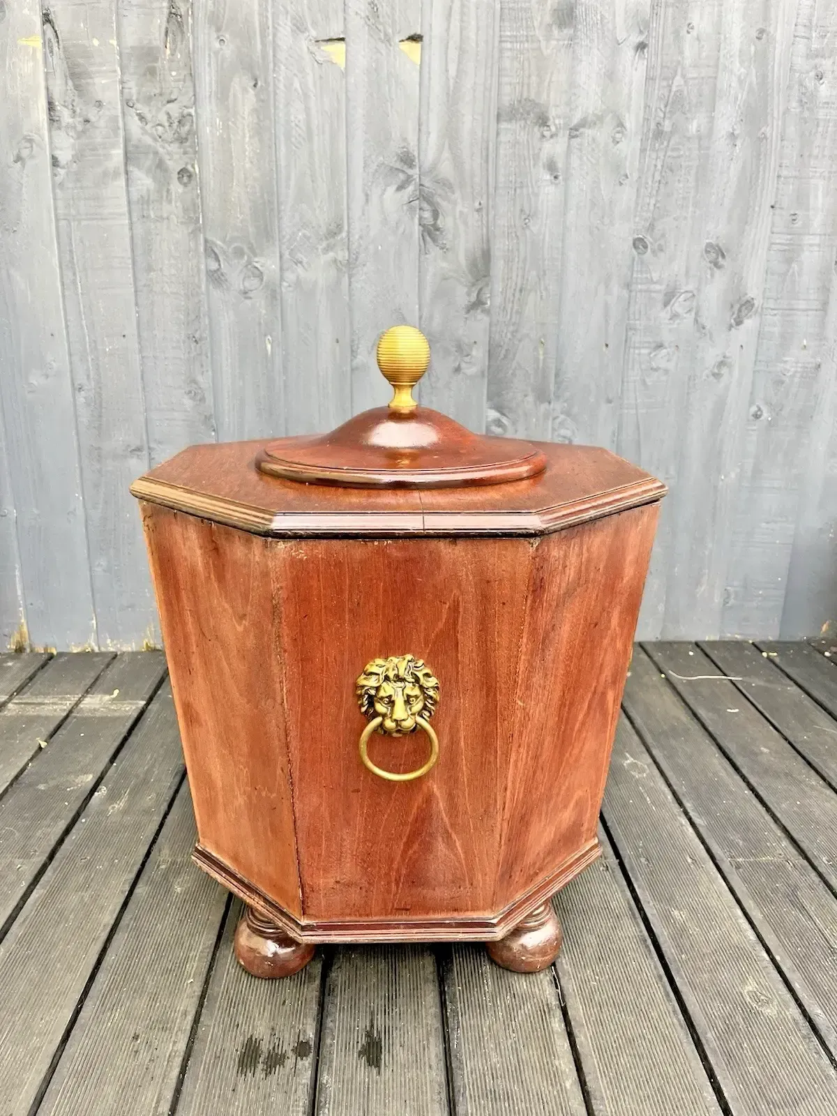 19th C Country House Octagonal Cellarette Wine Cooler 4 Brass Lion Head Handles
