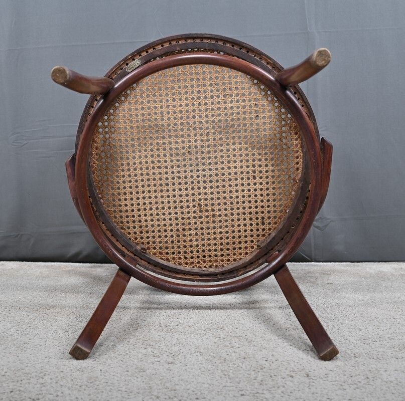 photo vintage Armchair In Bent Beechwood, Maison Baumann – Early 20th Century