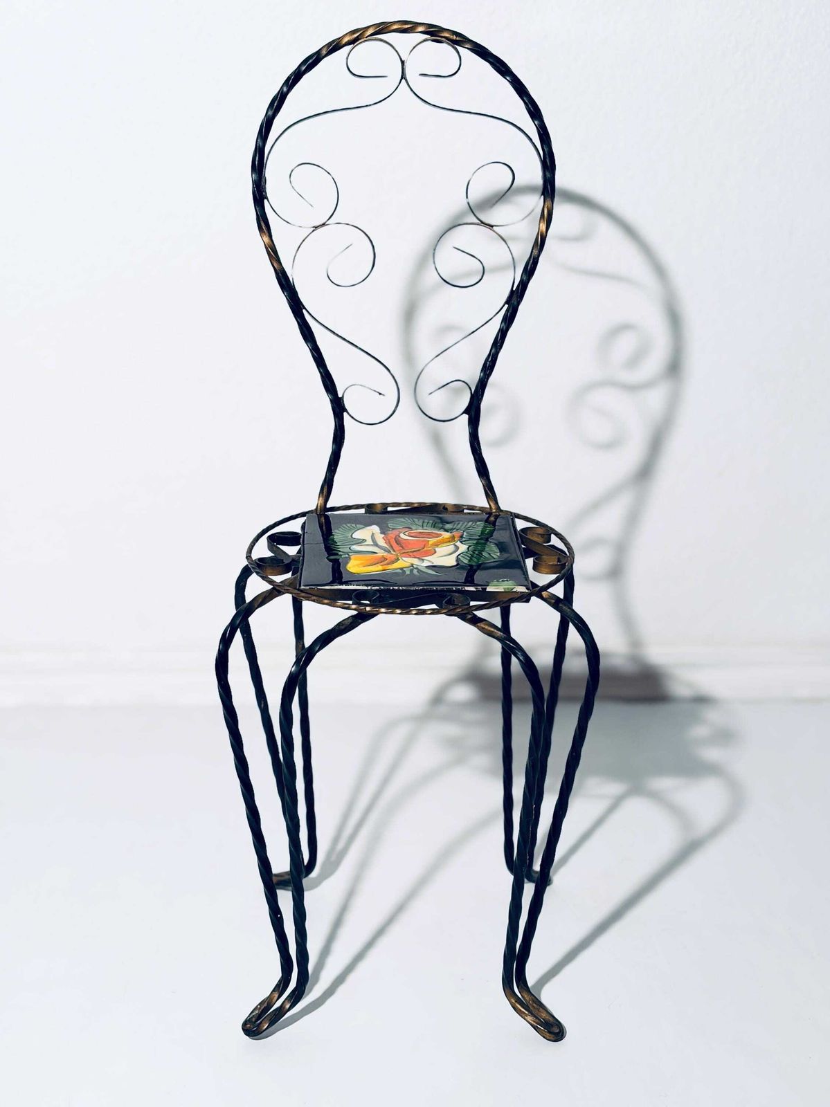 photo vintage 1950s Cast Iron Flower Stand Chair With Vallauris Ceramic Tile Flower Motif / Vintage French Design