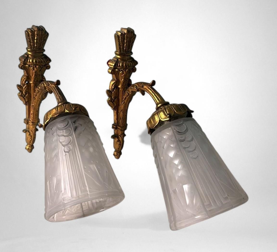 Art Nouveau Art Deco Pair Of Gilt Bronze And Cut Glass Wall Sconces photo for sale
