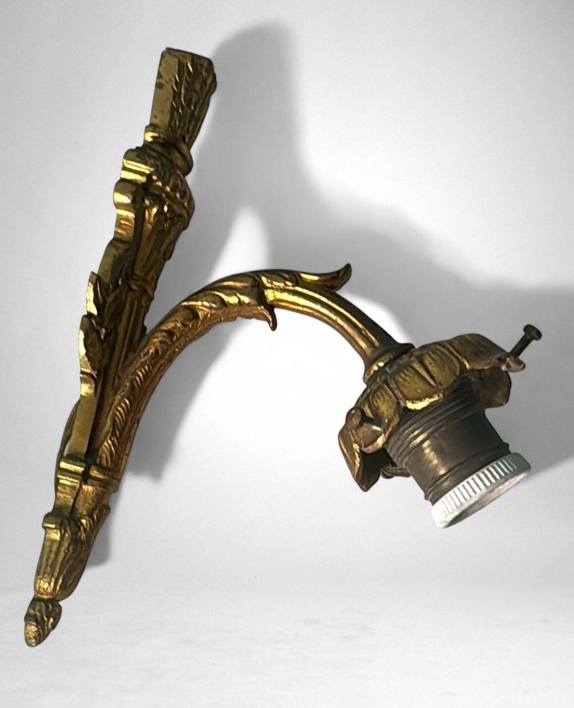 797.0 Art Nouveau Art Deco Pair Of Gilt Bronze And Cut Glass Wall Sconces photo