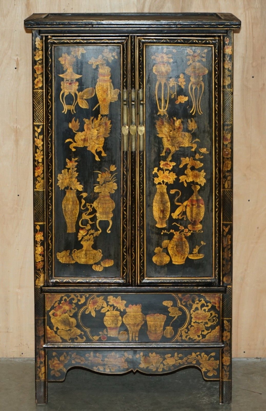 Chinese Export Chinoiserie Circa 1920 Painted Lacquered Wedding Cabinet Wardrobe photo for sale