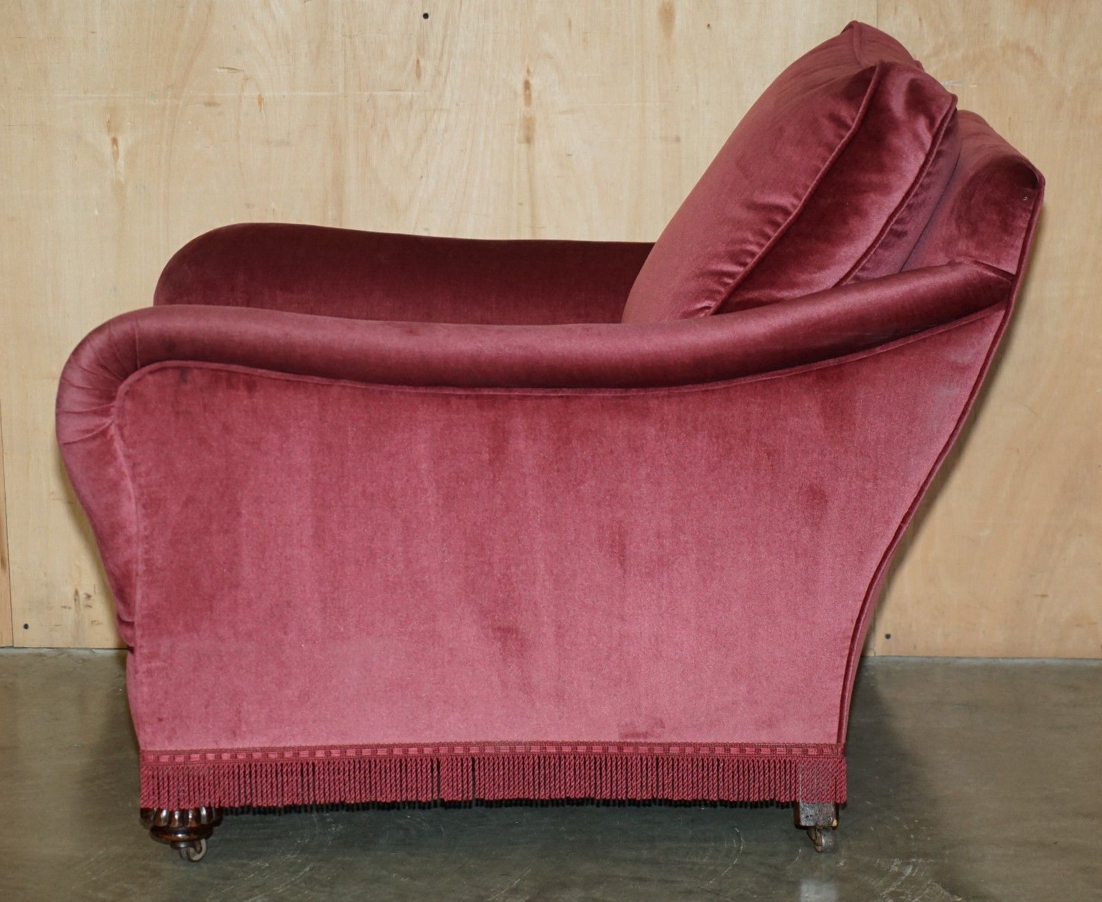 Furniture Exquisite Victorian Salmon Velour Upholstered Sofa & Pair Of Armchairs Suite photo