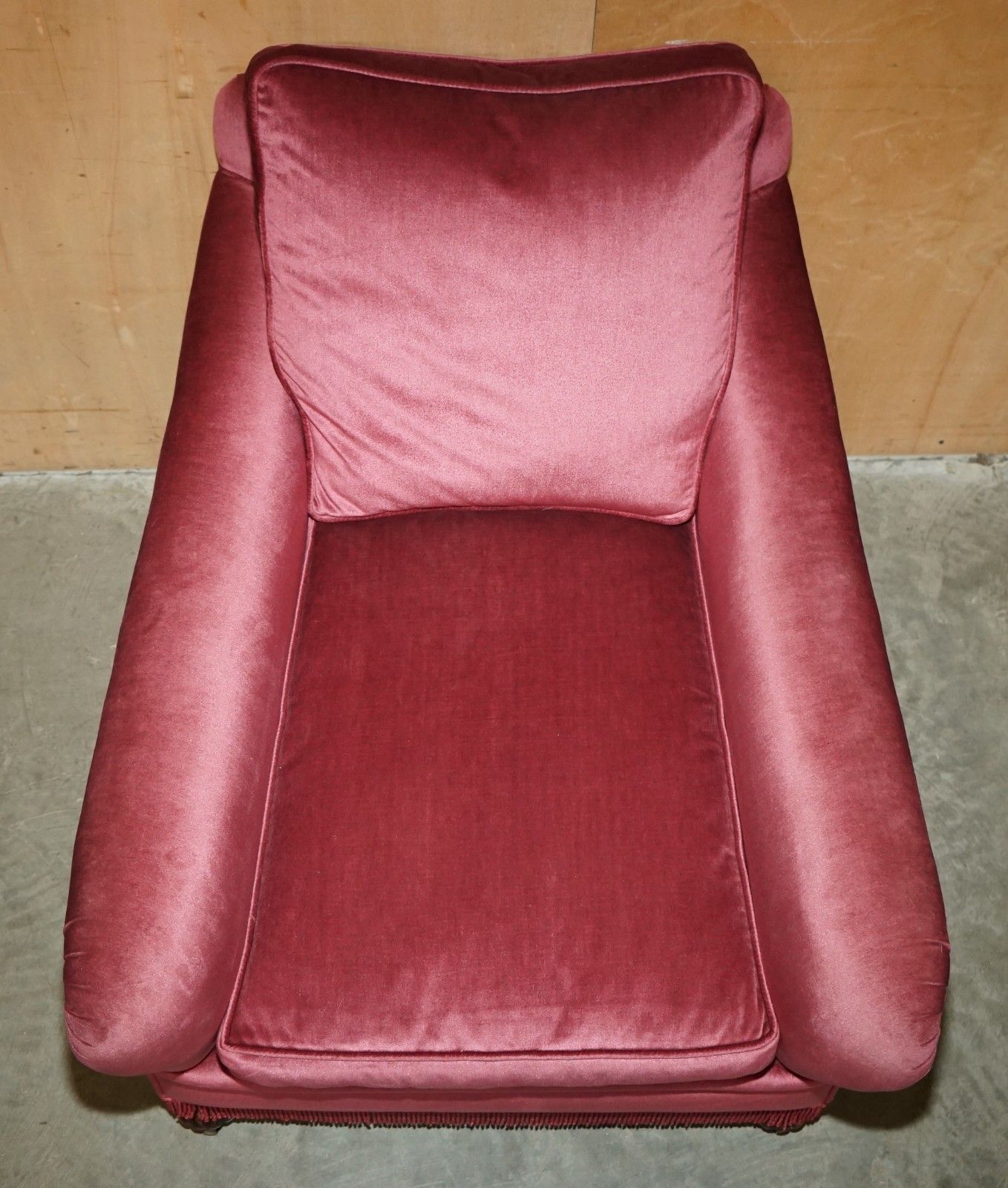 photo buy Exquisite Victorian Salmon Velour Upholstered Sofa & Pair Of Armchairs Suite