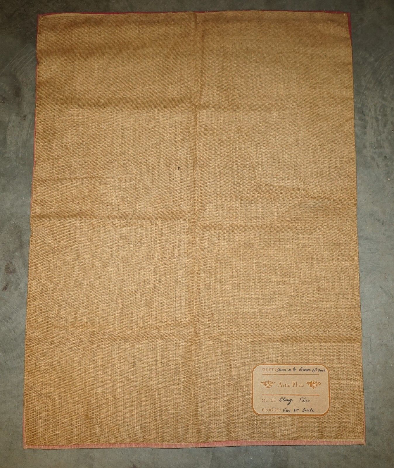 photo vintage Mid Century Lady & The Unicorn Paris Made Tapestry With Old French Label Reverse