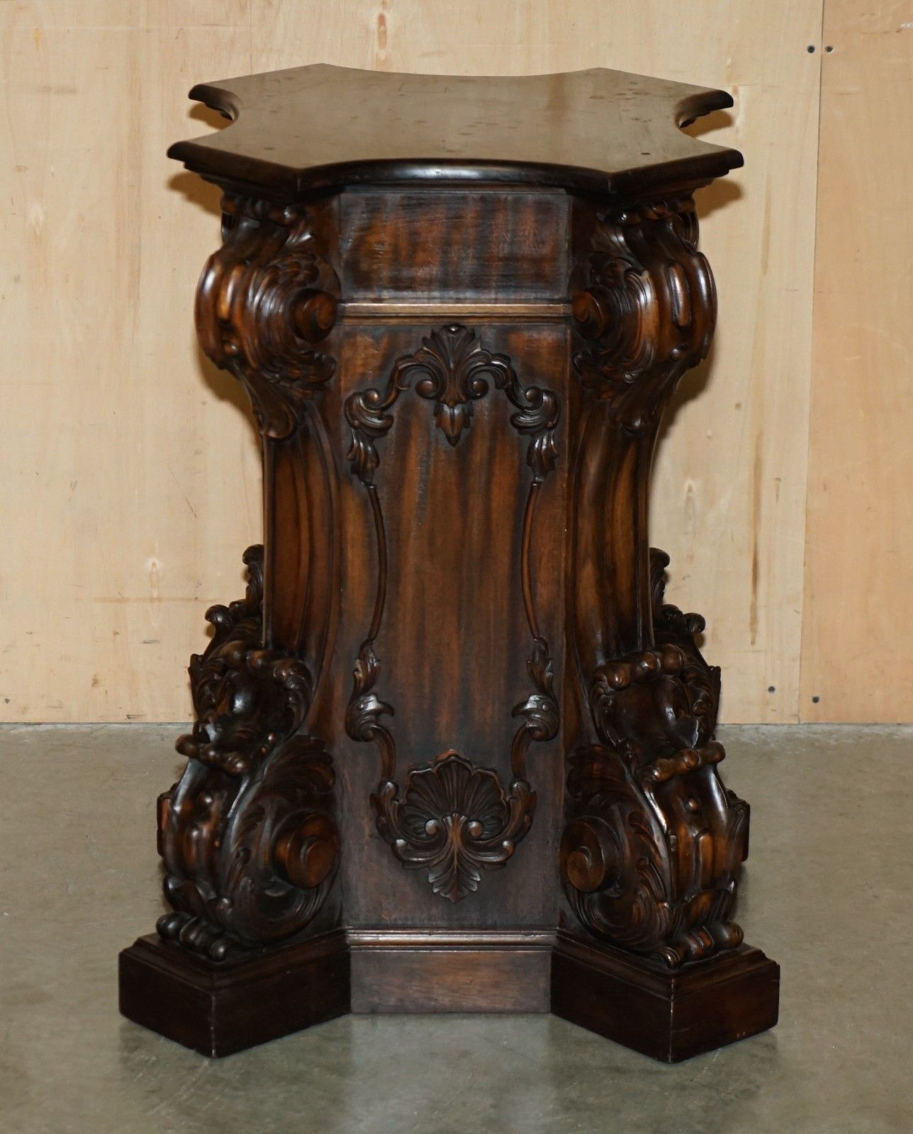 Super Decorative Antique Flamed Mahogany Heavily Carved Display Pedestal photo for sale
