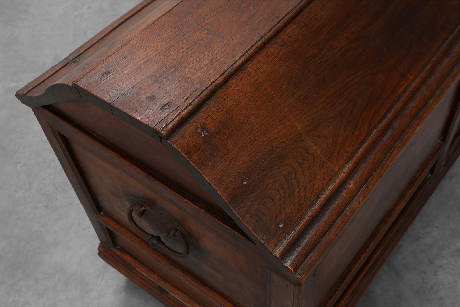 photo buy Large 18th Century Provincial Oak Chest, France