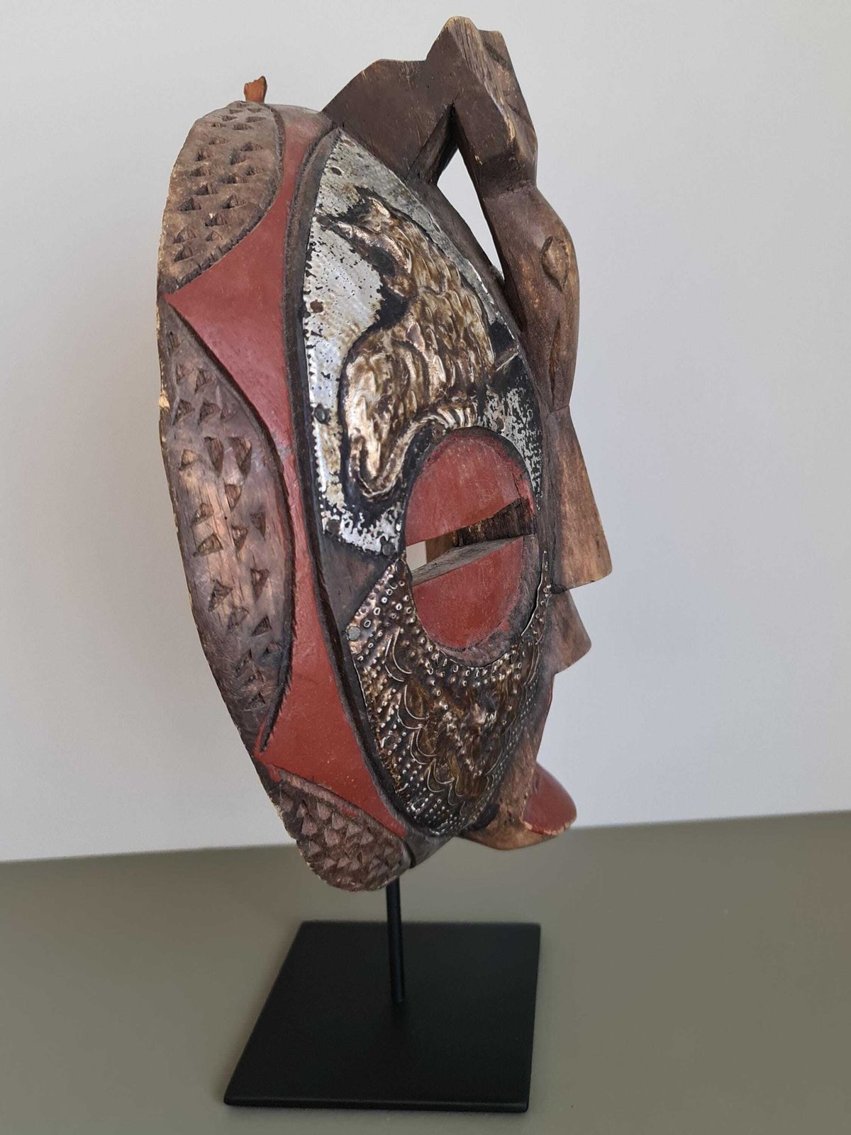 Vintage Luba Kifwebe African Mask In Carved Wood – Ethnic Tribal Art – Wall Decor & Handicraft Object – Antique Mask photo Art