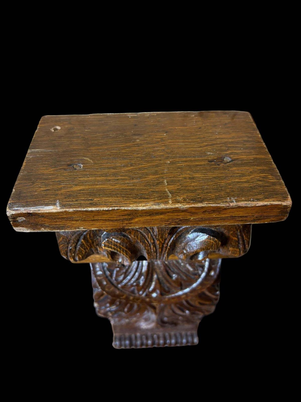 photo vintage Set Of 18th Century Carved Oak Herm Mounts And Corbels