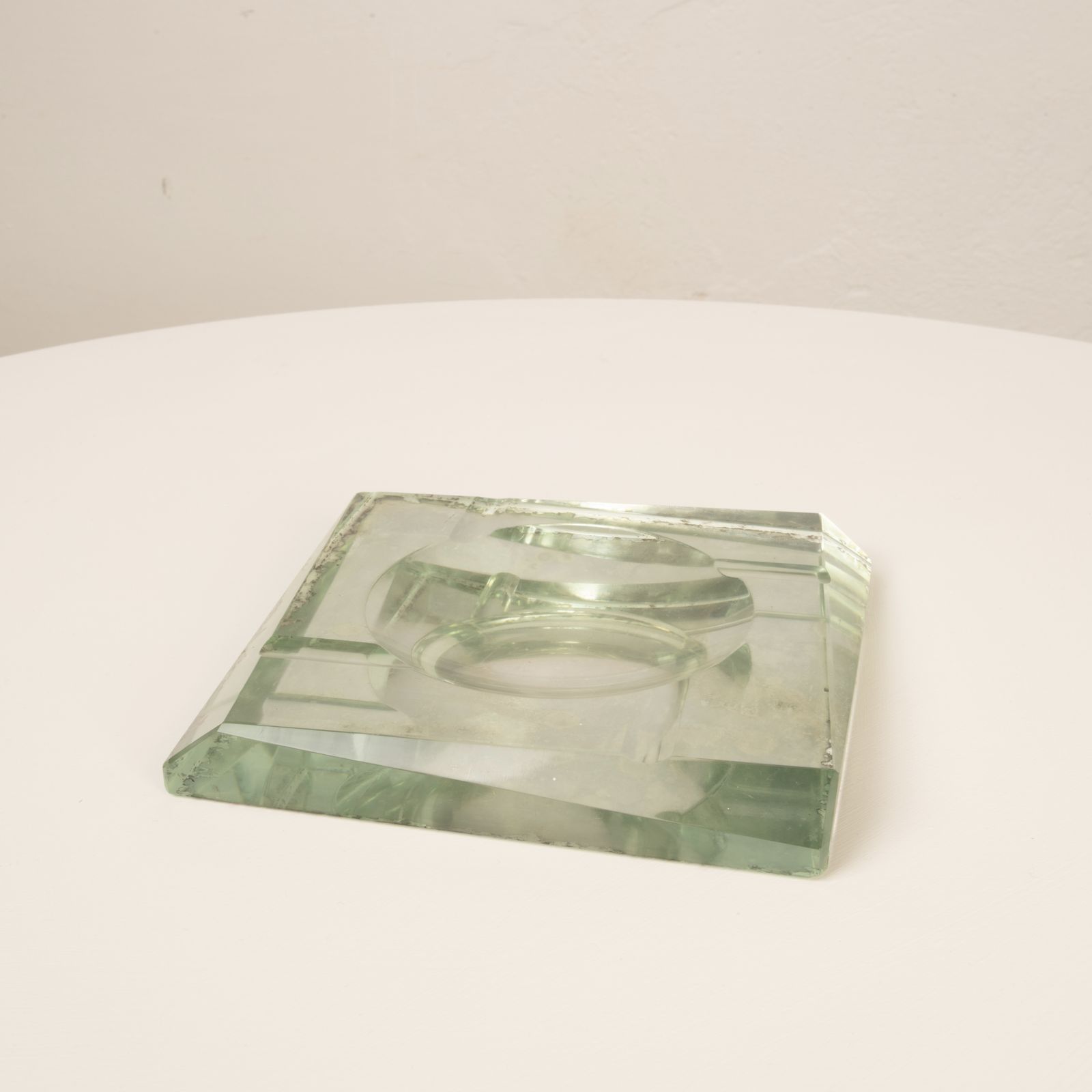 photo vinterior Crystal Ashtray Designed By Pietro Chiesa For Fontana Arte 1940