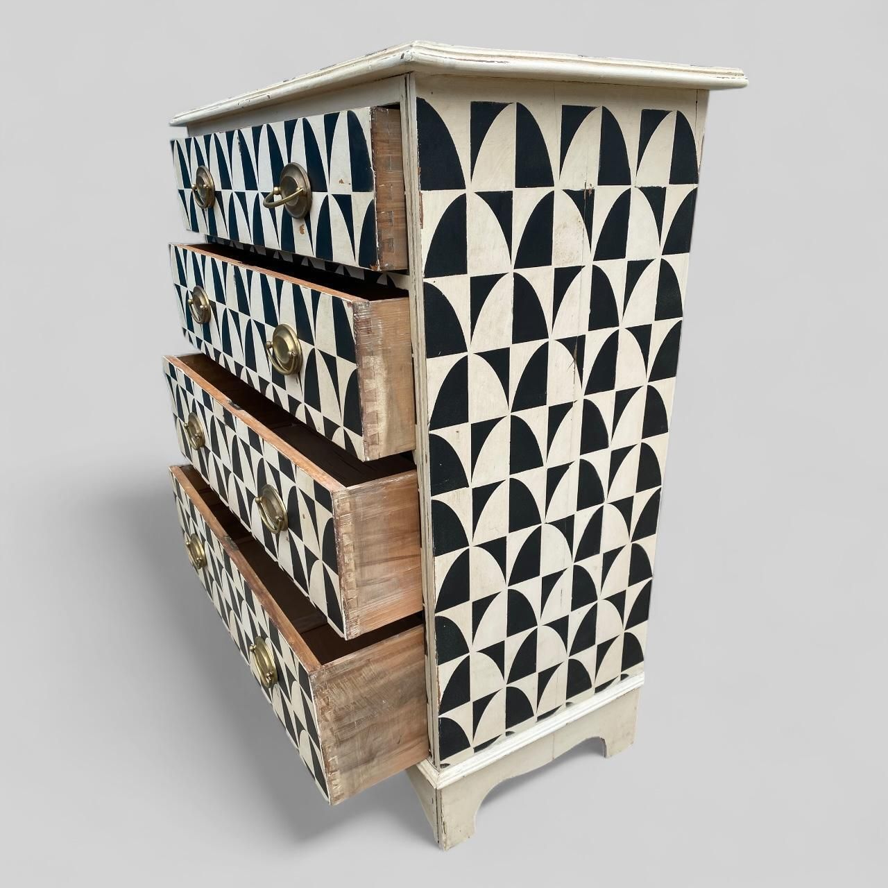 photo vintage Antique Painted Geometric Chest Of Drawers
