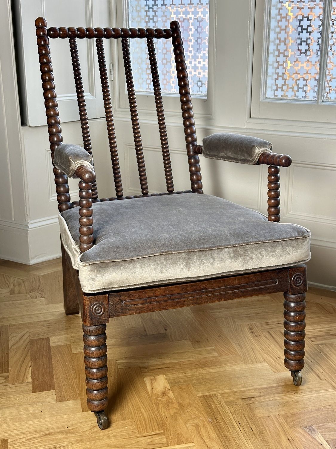 19th Century English Bobbin Armchair With Cane Seat