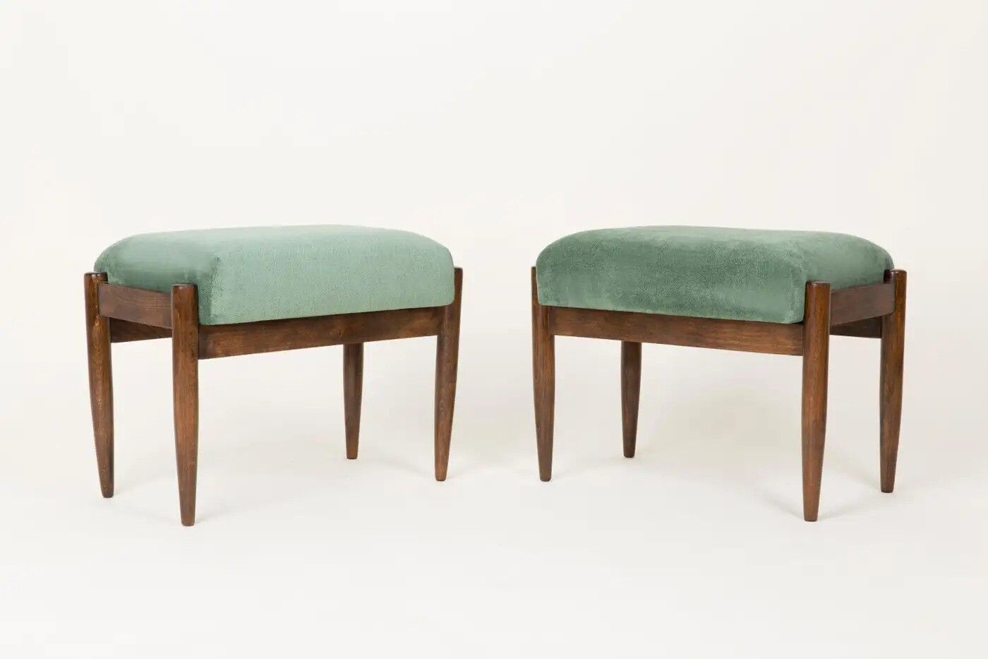Groene Fauteuil Met Hocker, Edmund Homa, Gfm 142, Ca. Jaren 1960, Polen photo vintage